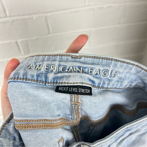 American Eagle Distressed Light Wash High Rise Jegging Size 2 - Picture 3 of 11